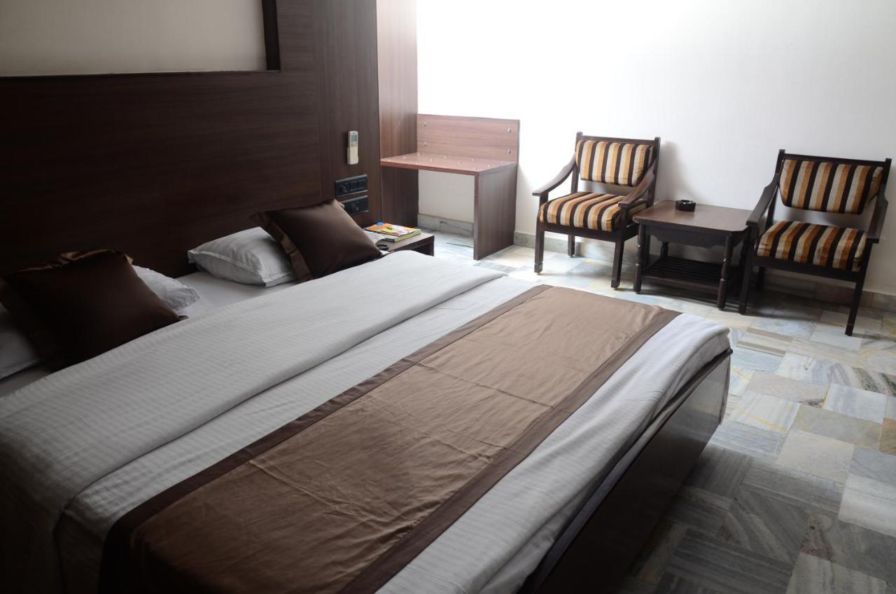 Jaya Residency Hotel Kakinada Ngoại thất bức ảnh